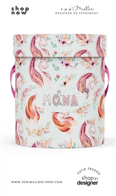 Cutie rotunda personalizata din mucava pentru trusou botez fetite cu unicorni Rainbow 1